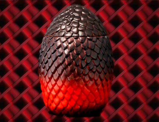 Charmed Aroma Game Of Thrones Dragon Egg Candle - Review Featured Image - Candle Junkies