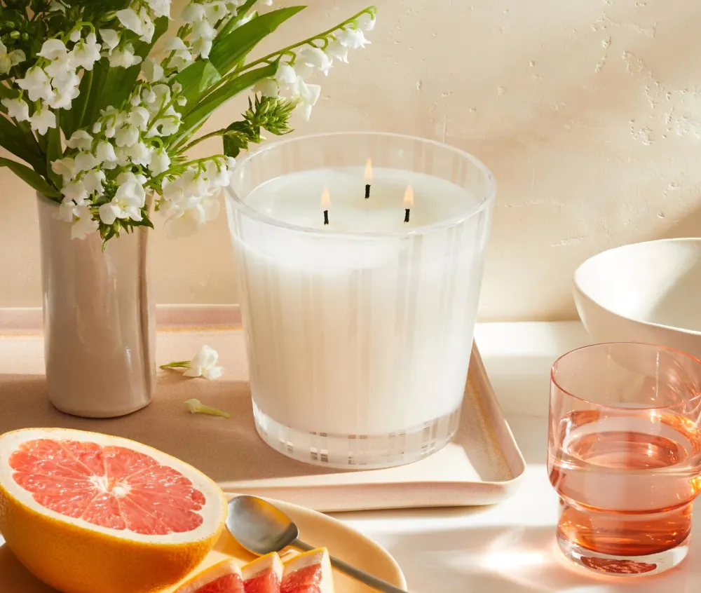 strongest smelling candle brands nest - candle junkies(1)